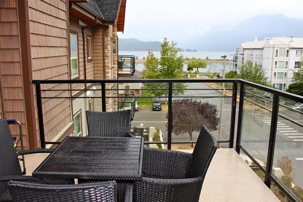 Apartment Harrison View *
